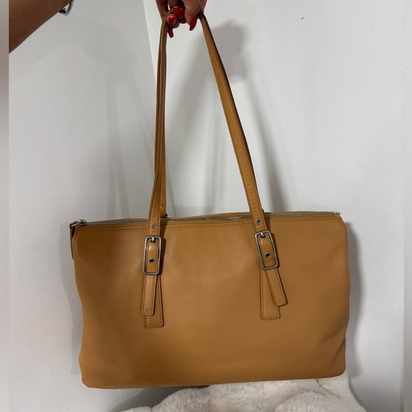 Coach Large Vintage Tan Leather Legacy Zip Shoulder Bag #9813 - Picture 6 of 8